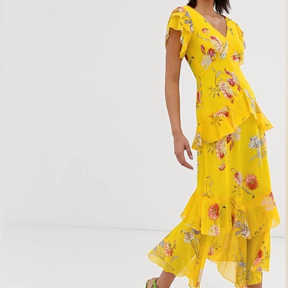 Warehouse Dresses & Skirts - Warehouse maxi dress with tiered ruffles in floral print
